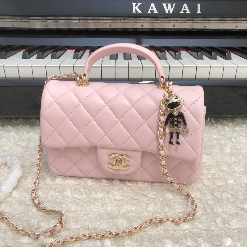 Chanel Luxury Handbag Style 562