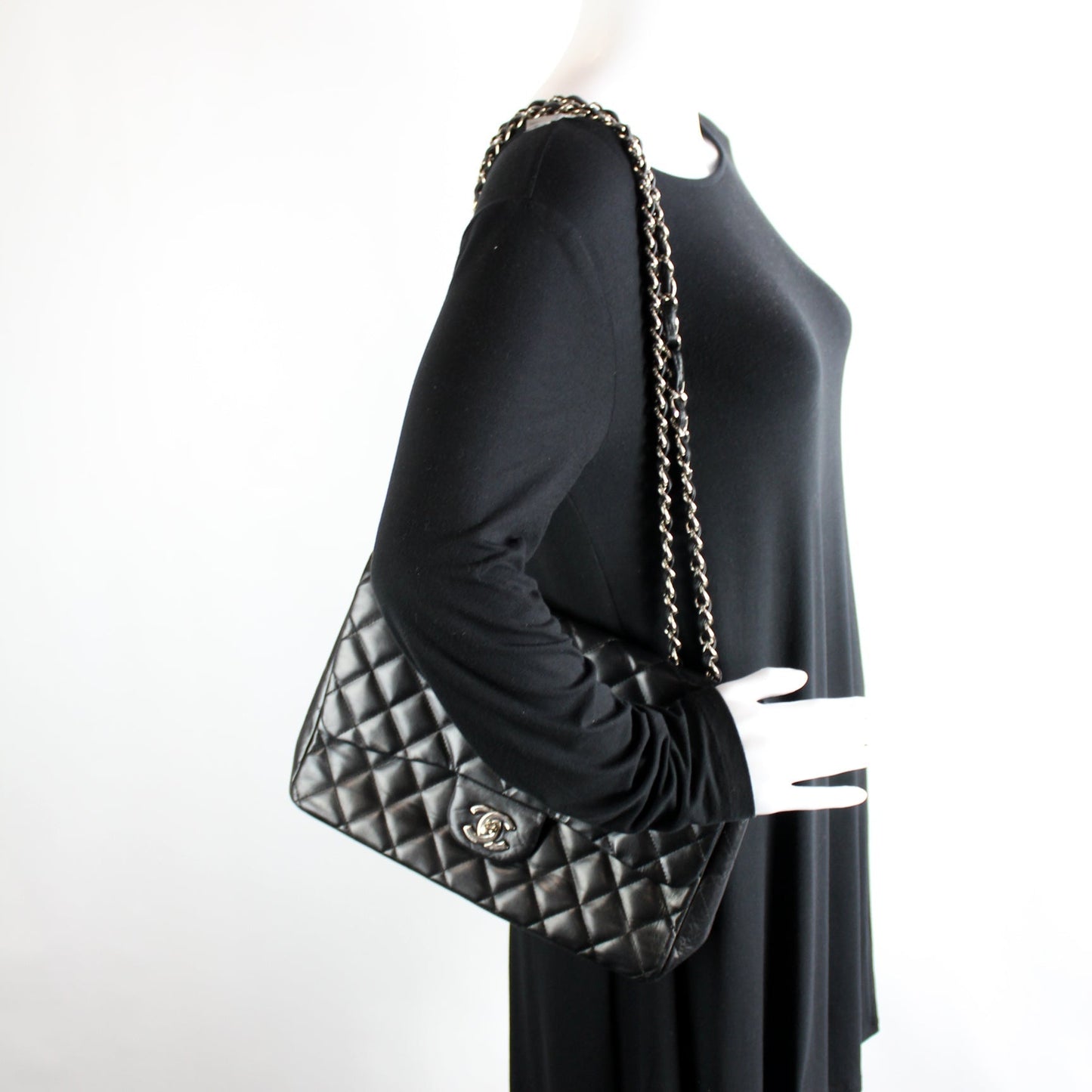 Classic Flap Jumbo Lambskin 13M