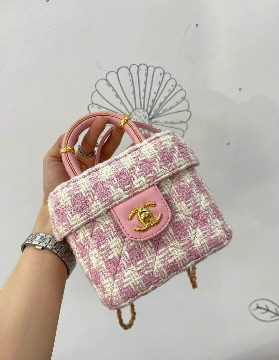 Chanel 23S Top Handle Bag In Pink Tweed Houndstooth Gold Hardware