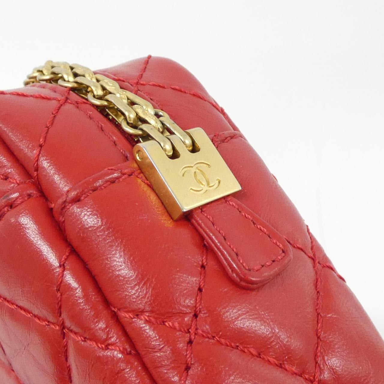 Chanel Calfskin Luxury Shoulder Bag Style 4
