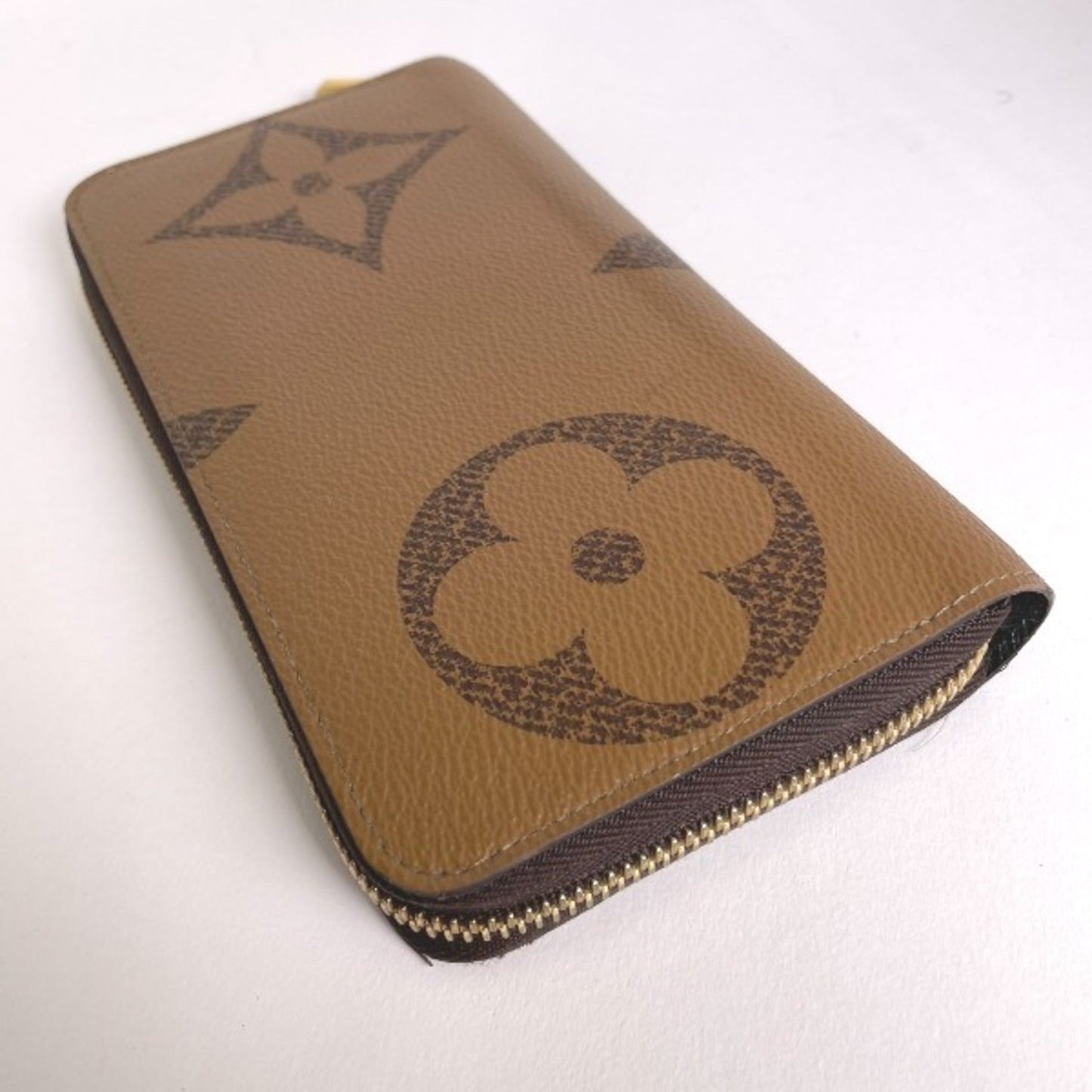 Louis Vuitton Monogram Long Wallet (Bi-Fold)