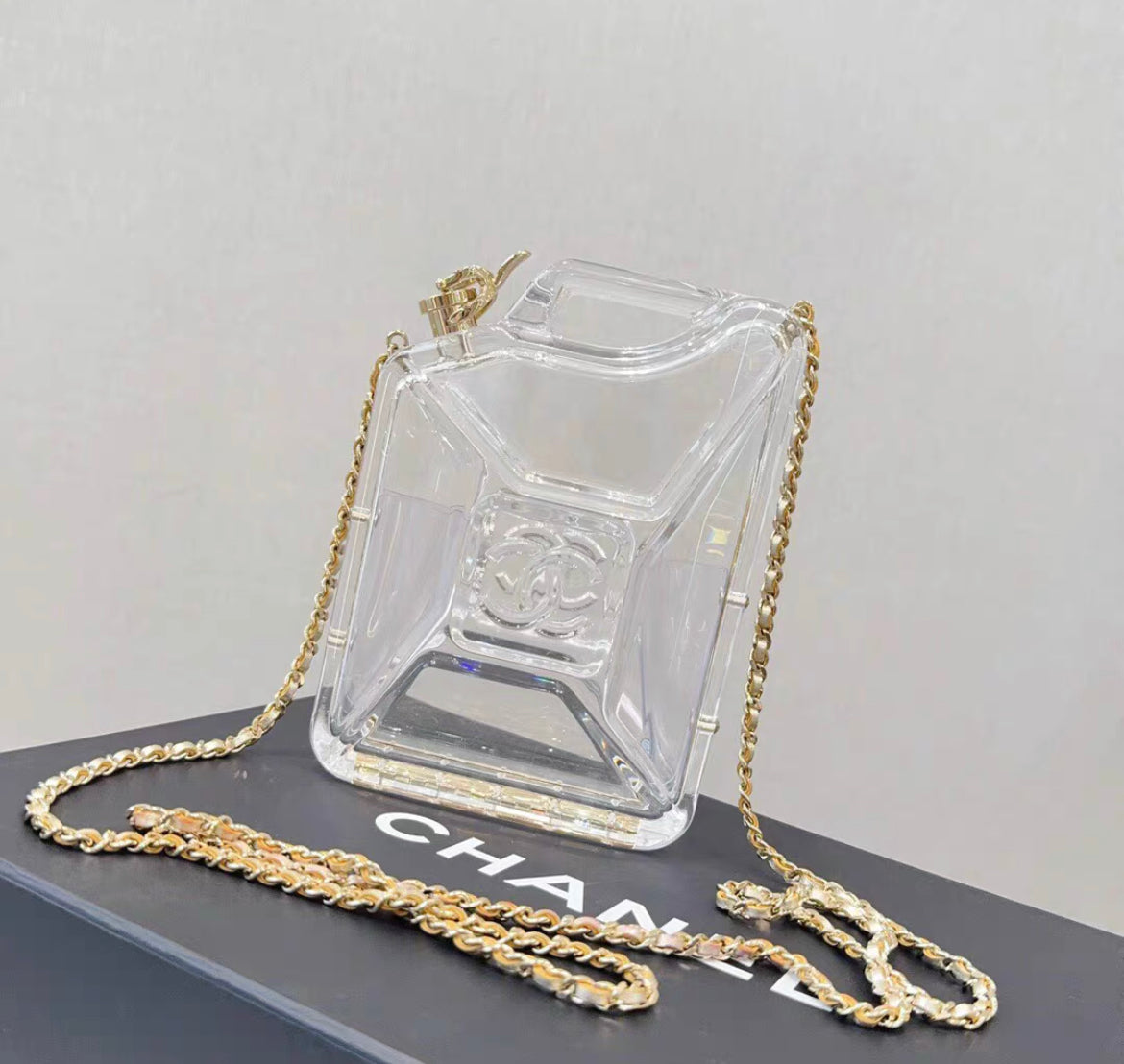 Chanel Luxury Leather Gold Clutch Style 2