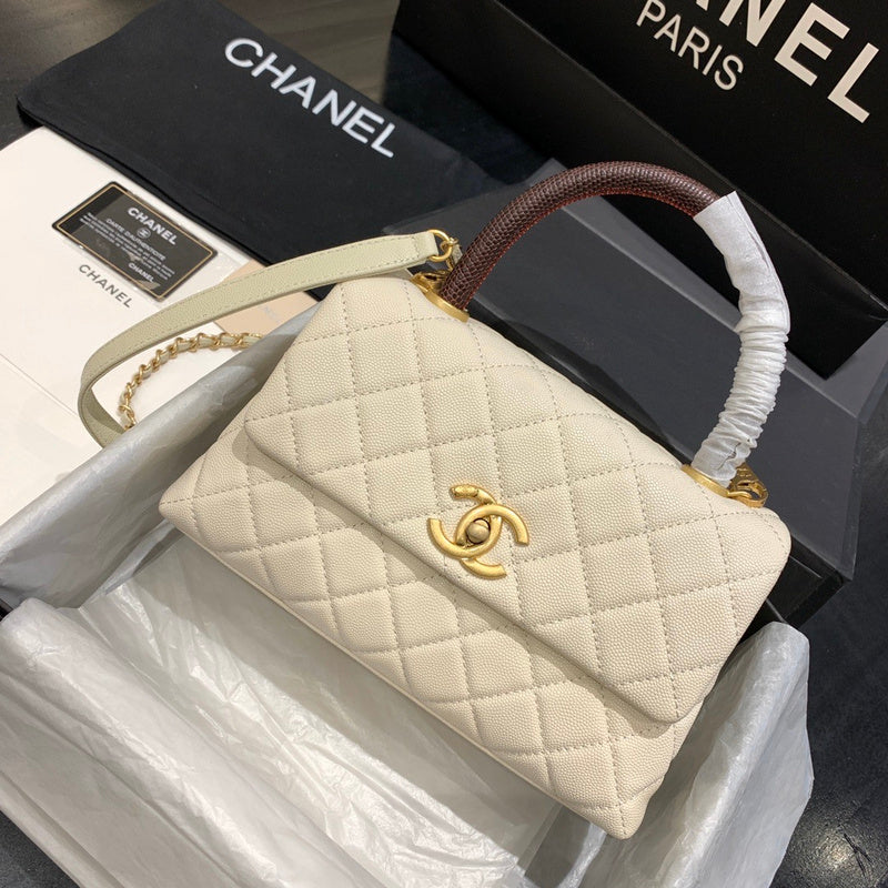Chanel Luxury Handbag Style 534