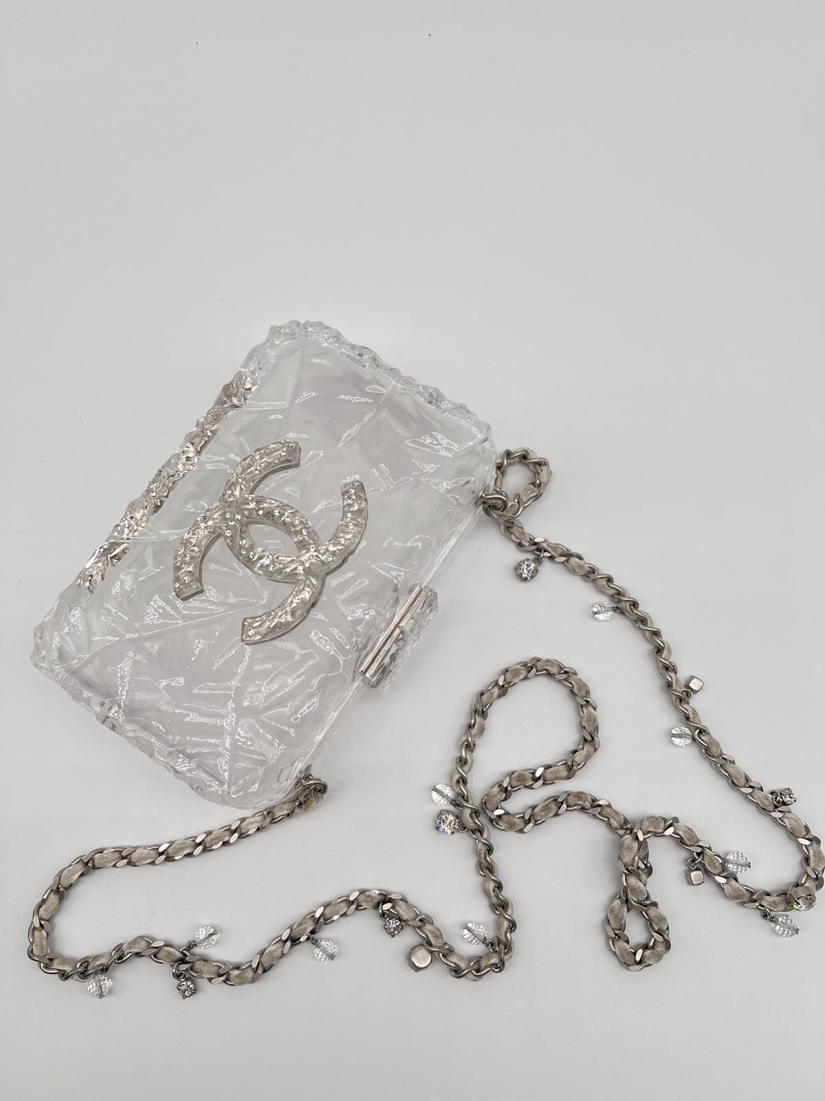 Chanel Luxury Leather Handbag Style 2