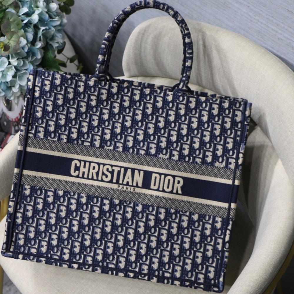 Gucci Book Tote Tote Bag