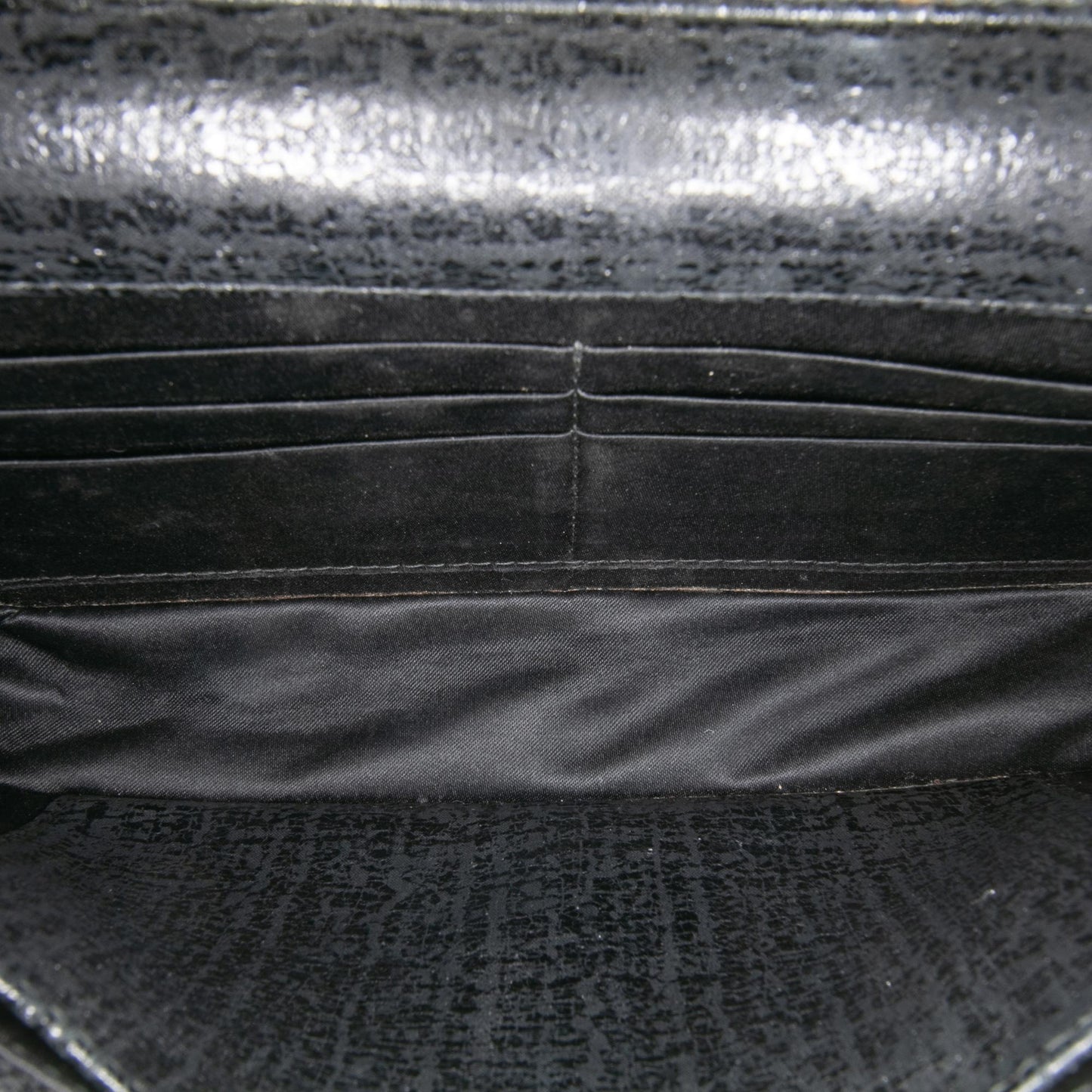 Chanel Cc Quilted Crinkled Calfskin Wallet On Chain