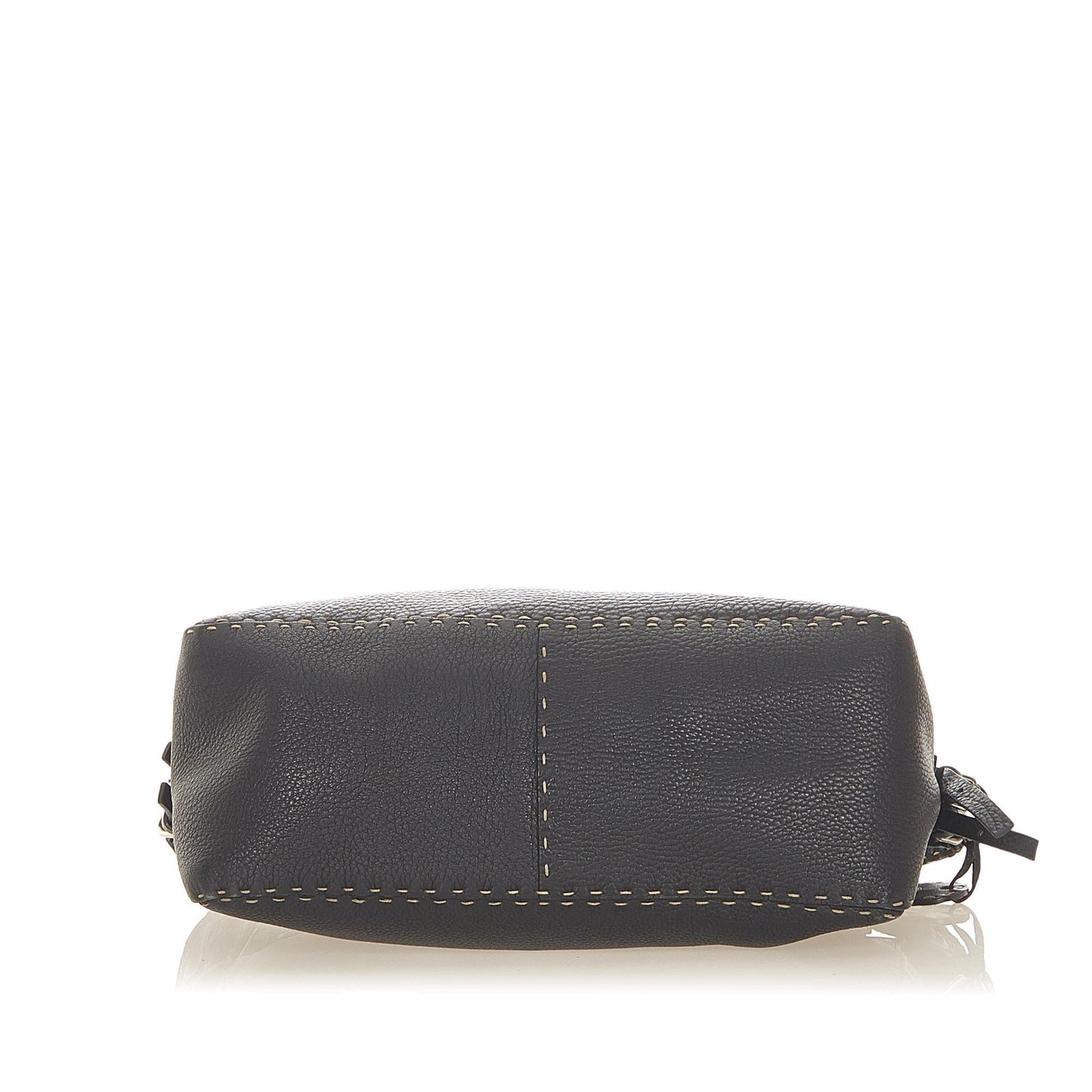 Fendi Selleria Leather Shoulder Bag (SHG-22496)