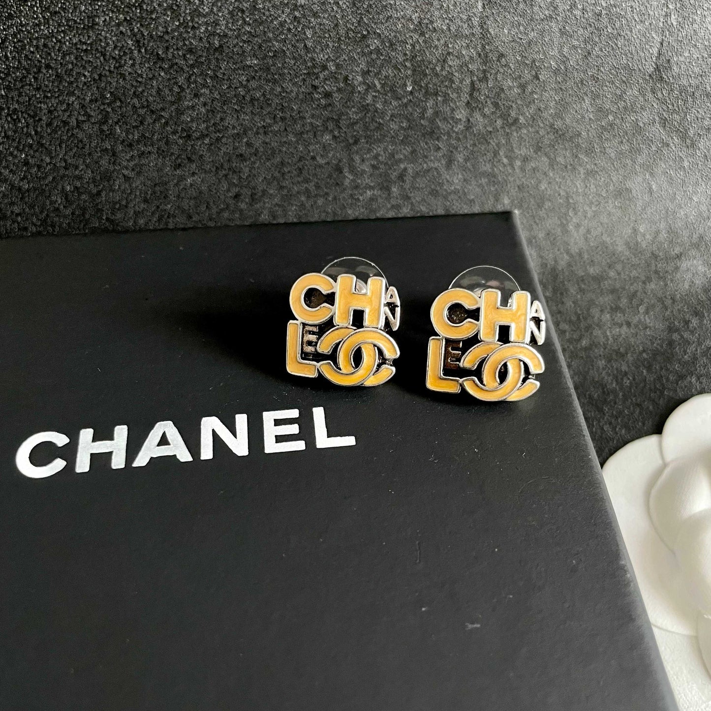 High-Quality Stud Earrings-126