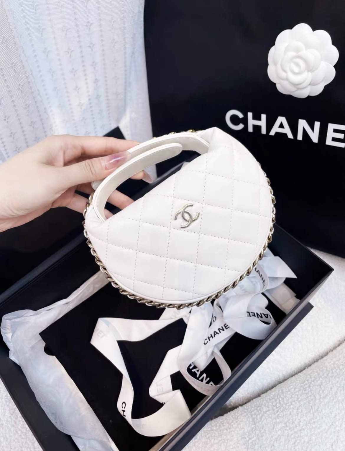 Chanel Luxury Leather White Clutch