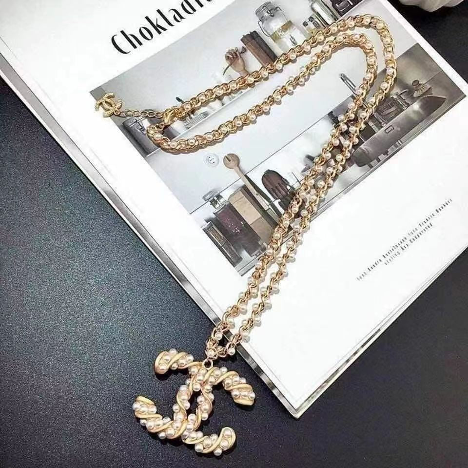 2023 New Fashion Imitation Pearl Necklace