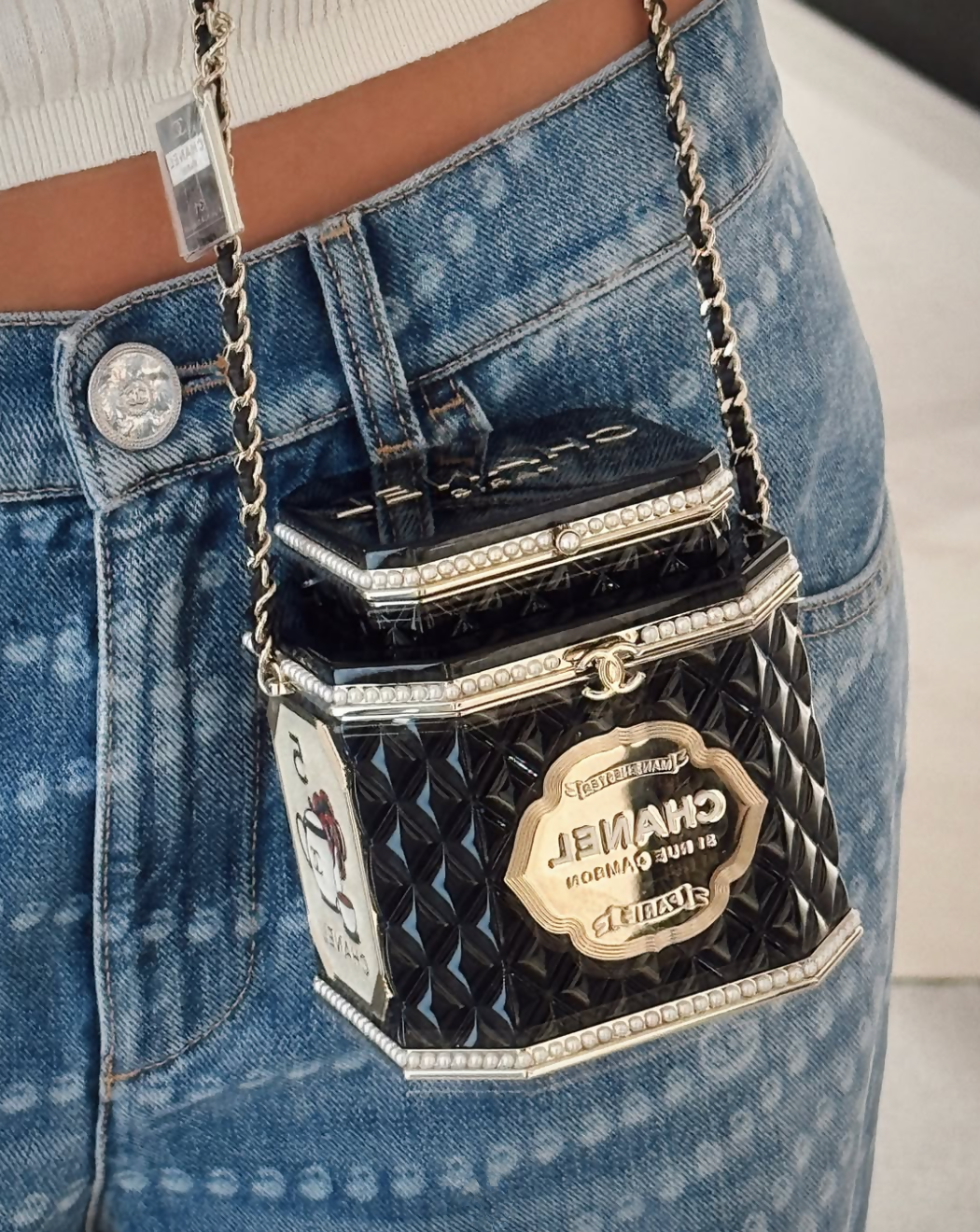 Chanel Luxury Leather Black Handbag Style 2