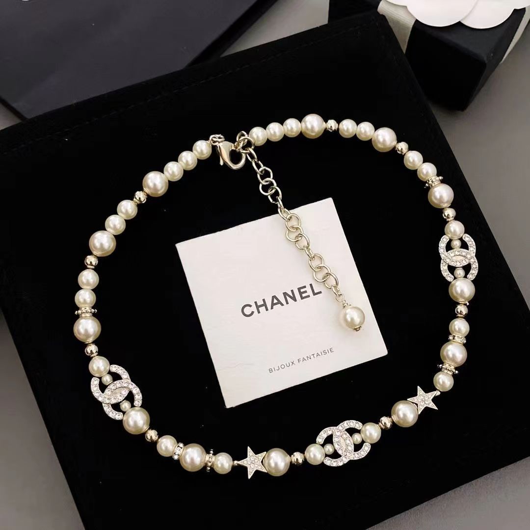 2023 New Fashion Imitation Pearl Necklace