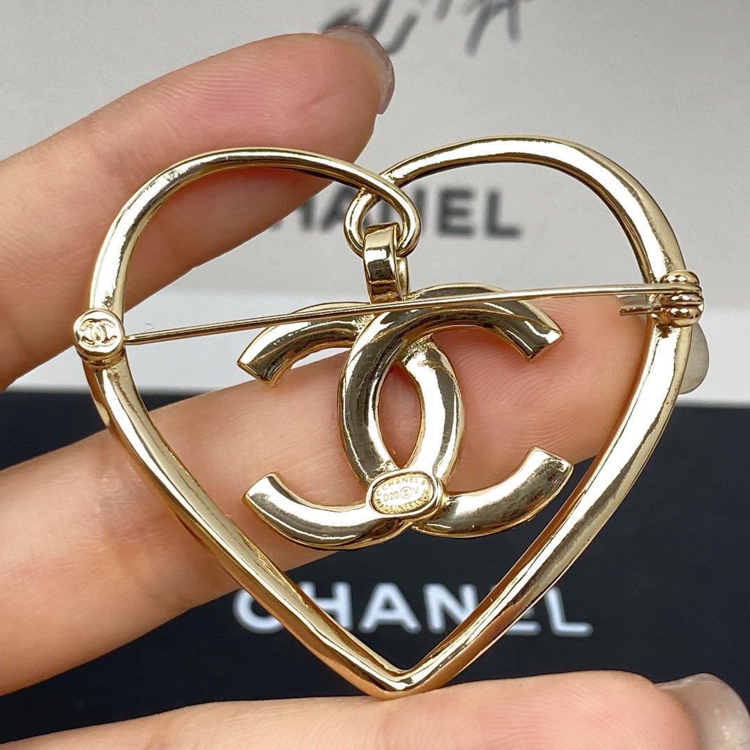 C h brooch