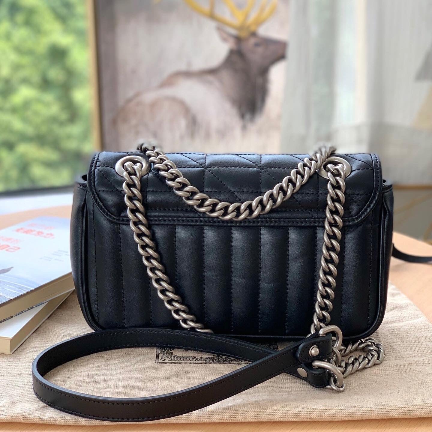 G u c c i marmont black W23 H14 D6,