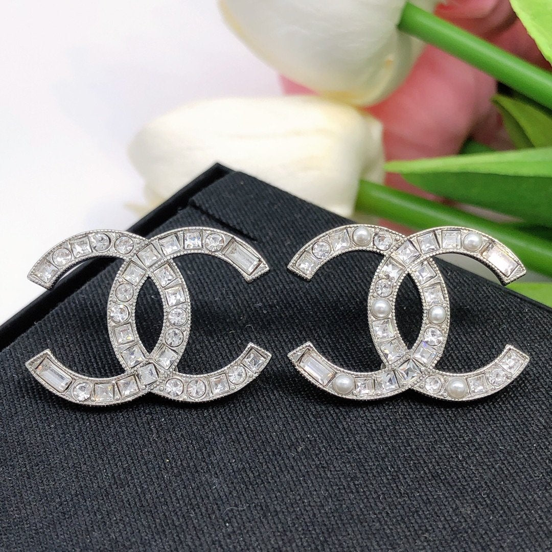 C h earrings