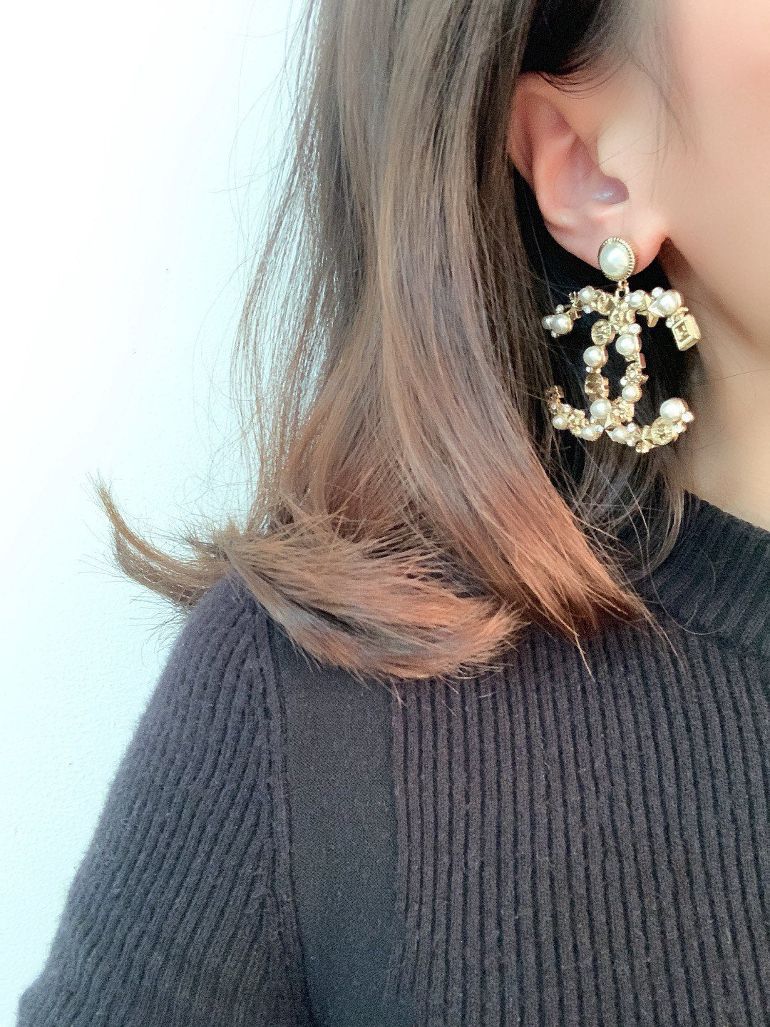 C h earrings