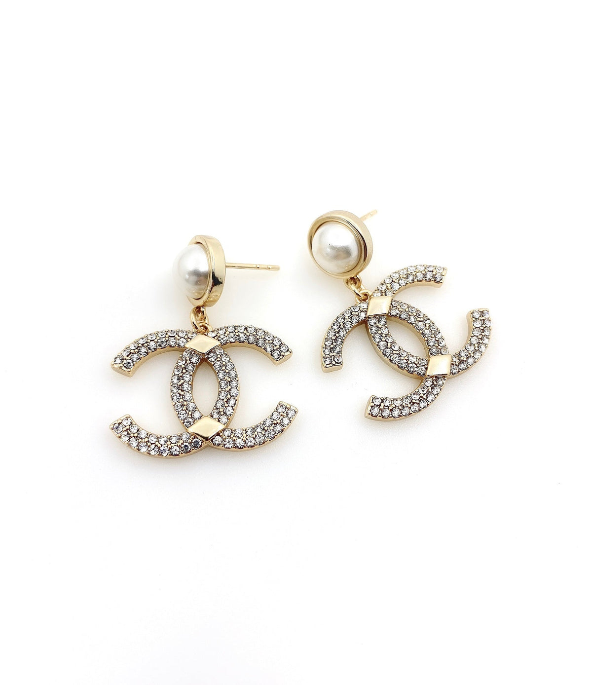 C h earrings