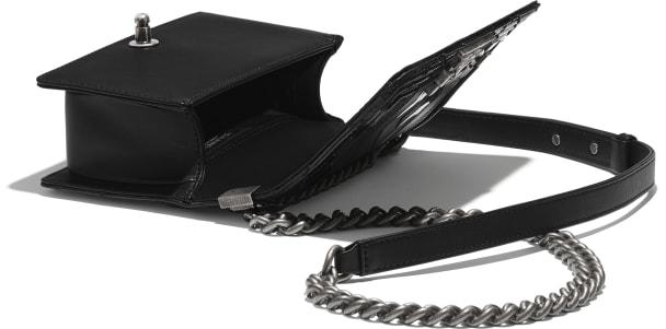 Chanel Boy Medium Lambskin Black Handbag Style