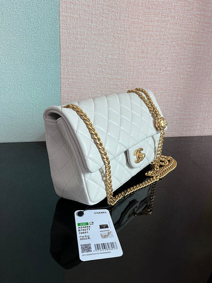 Chanel Luxury Handbag Style 75