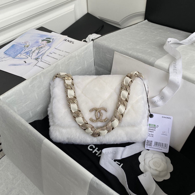 Chanel Luxury Handbag Style 567