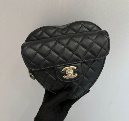 Chanel Heart Bag Ss22 Large Size In Black