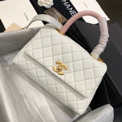 Chanel Luxury Handbag Style 539