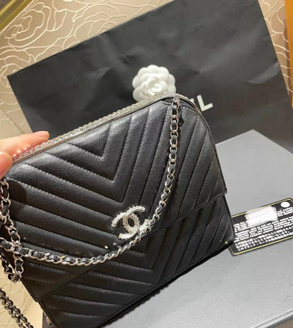 Chanel Luxury Leather Black Clutch Style 7
