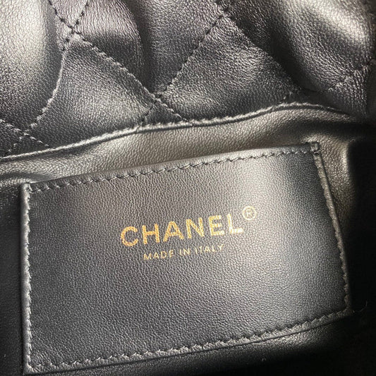 Chanel Luxury Handbag Style 647