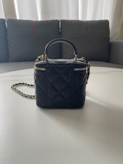 Chanel Luxury Handbag Style 199