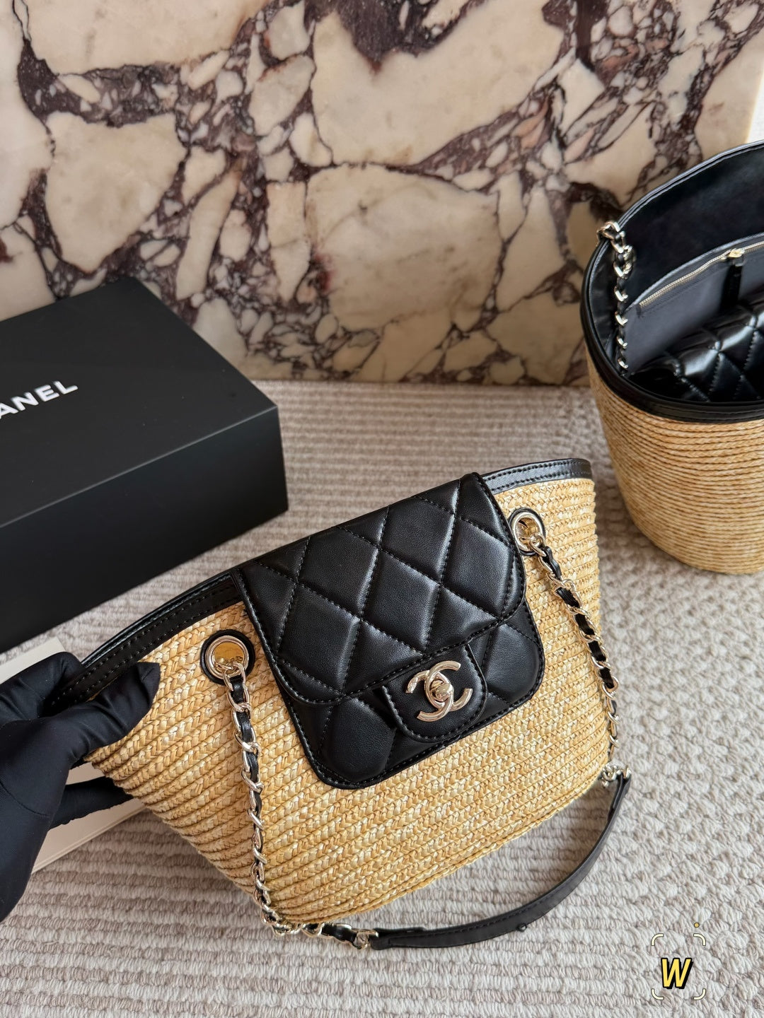 High-End Women's Fashion Handbags-11