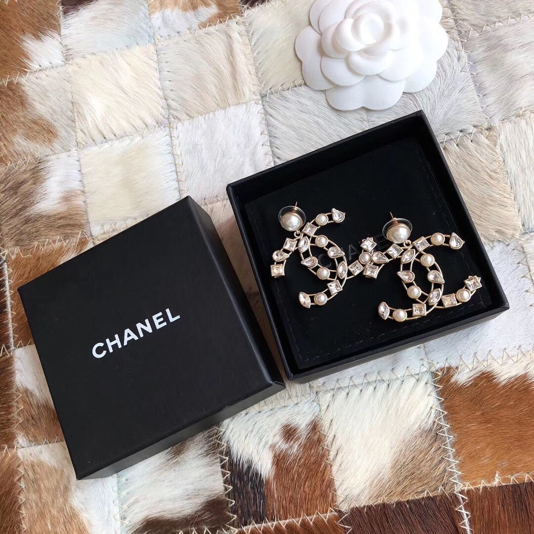 Pearl earrings