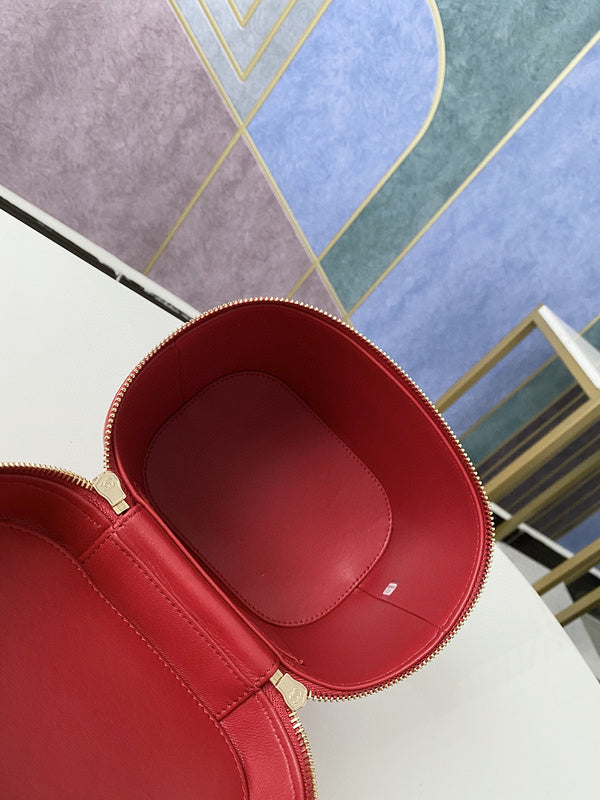 Chanel Luxury Handbag Style 511