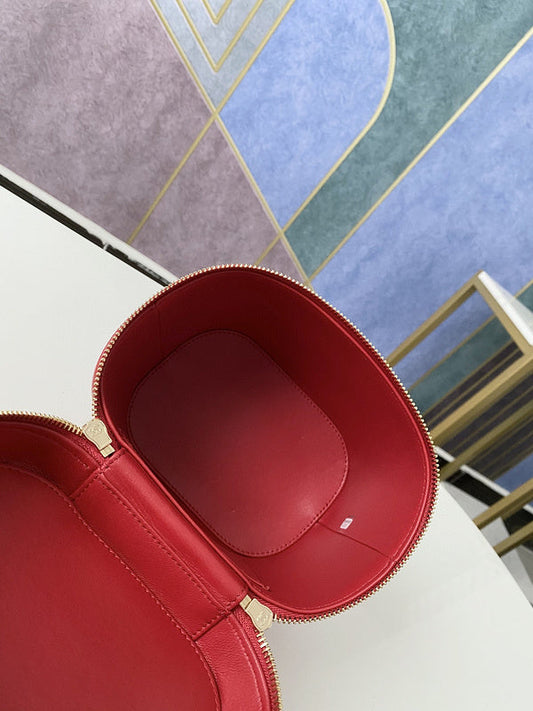 Chanel Luxury Handbag Style 511