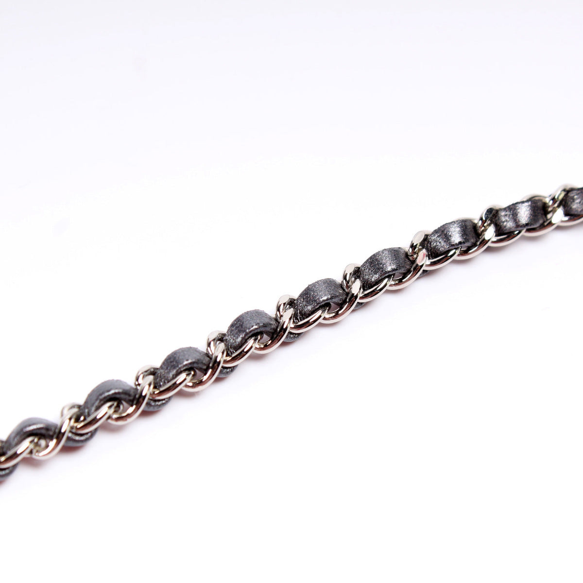 Chain Clutch Retro Label Lambskin 23M