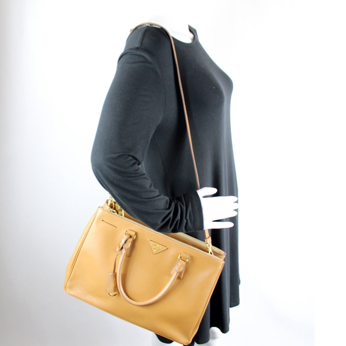 Saffiano Galleria Medium
