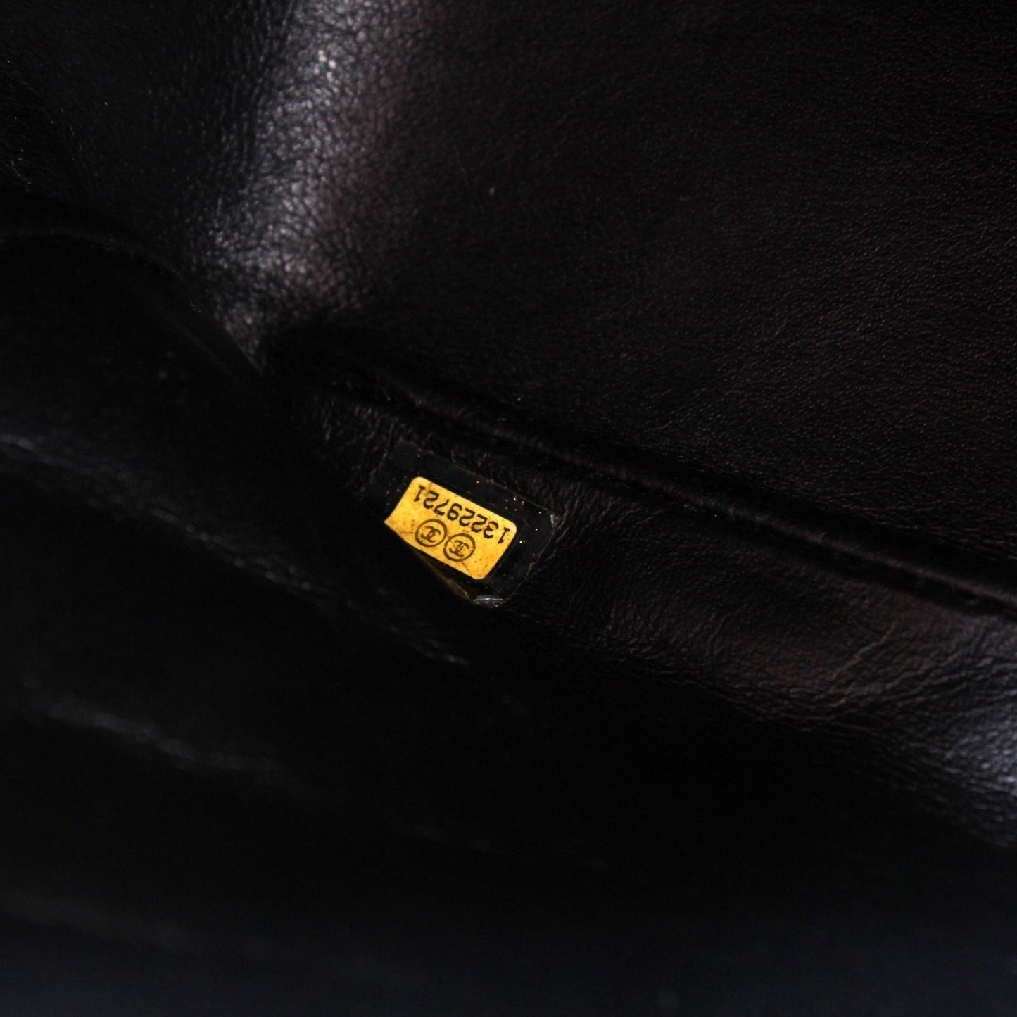 Classic Flap Jumbo Caviar 13M