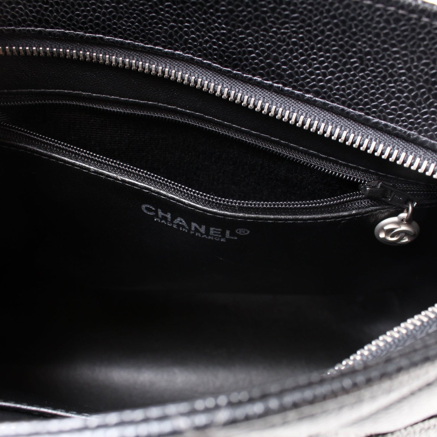 Medallion Tote Caviar