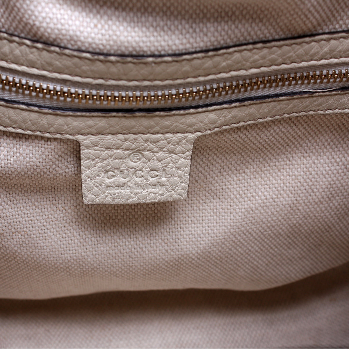 336751 Soho Leather Shoulder Bag
