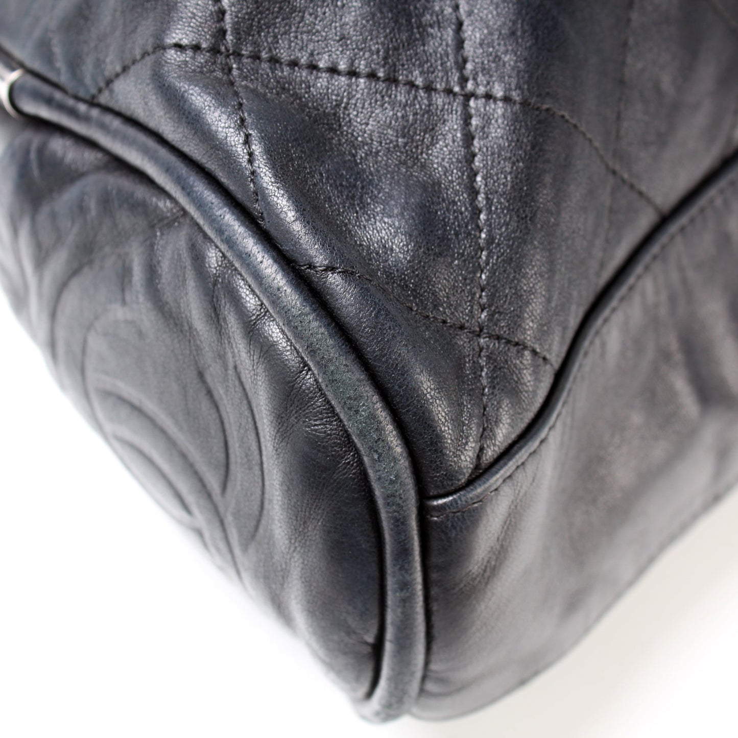 Ultimate Soft Fold Over Tote Lambskin 13M