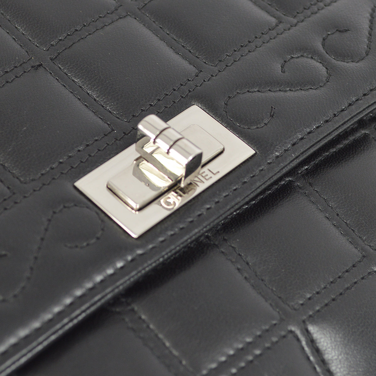 Chanel Lambskin Black Shoulder Bag Style