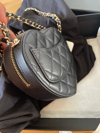 Chanel Chanel 22 Lambskin Black Shoulder Bag Lambskin