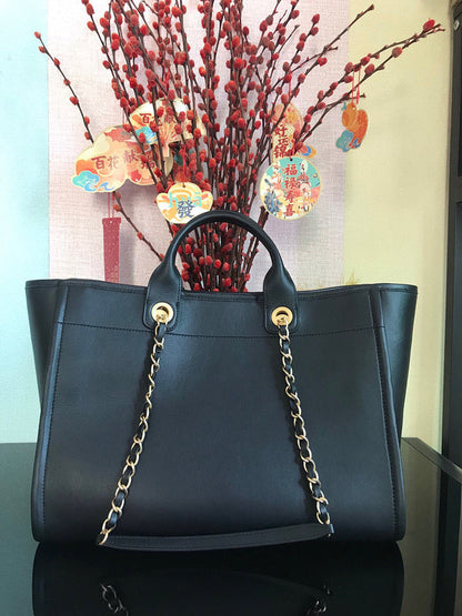 Chanel Luxury Handbag Style 125