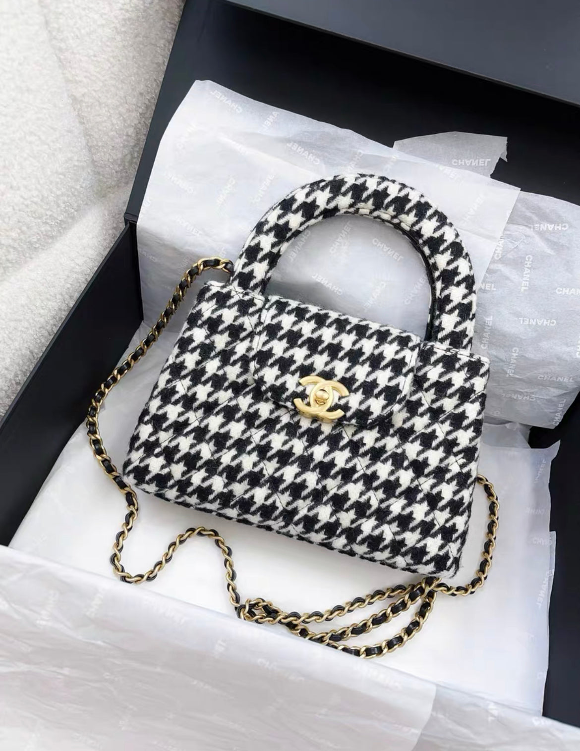Chanel Kelly Tweed Black Shoulder Bag
