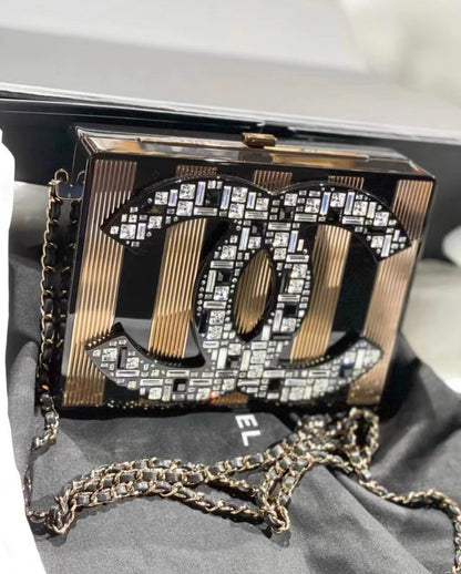 Chanel Luxury Leather Black Clutch Style 8