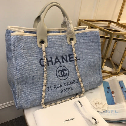 Chanel Luxury Handbag Style 557