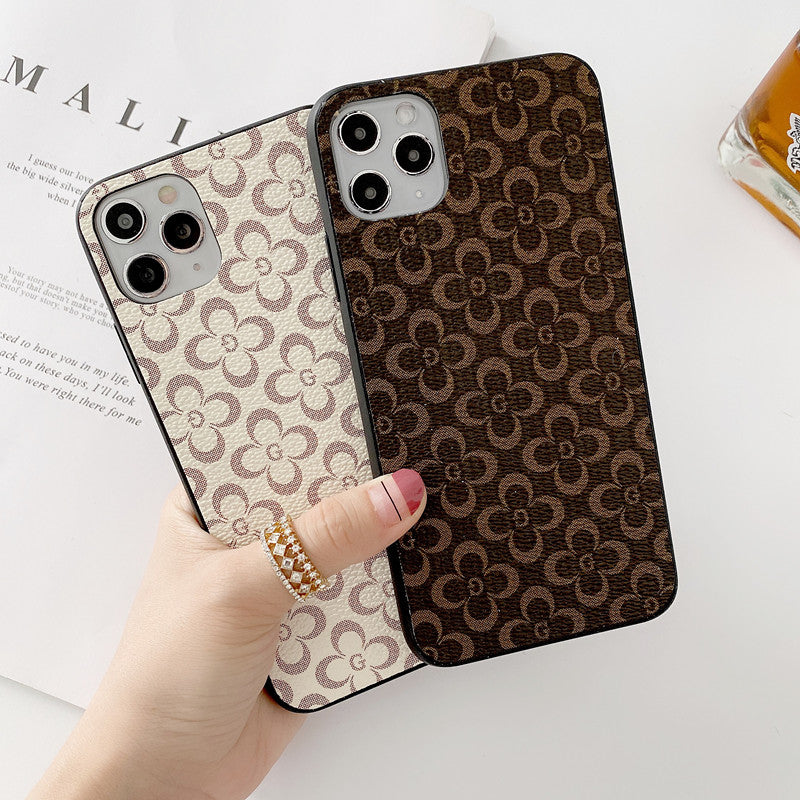 Four-leaf clover pattern phone case for Samsung