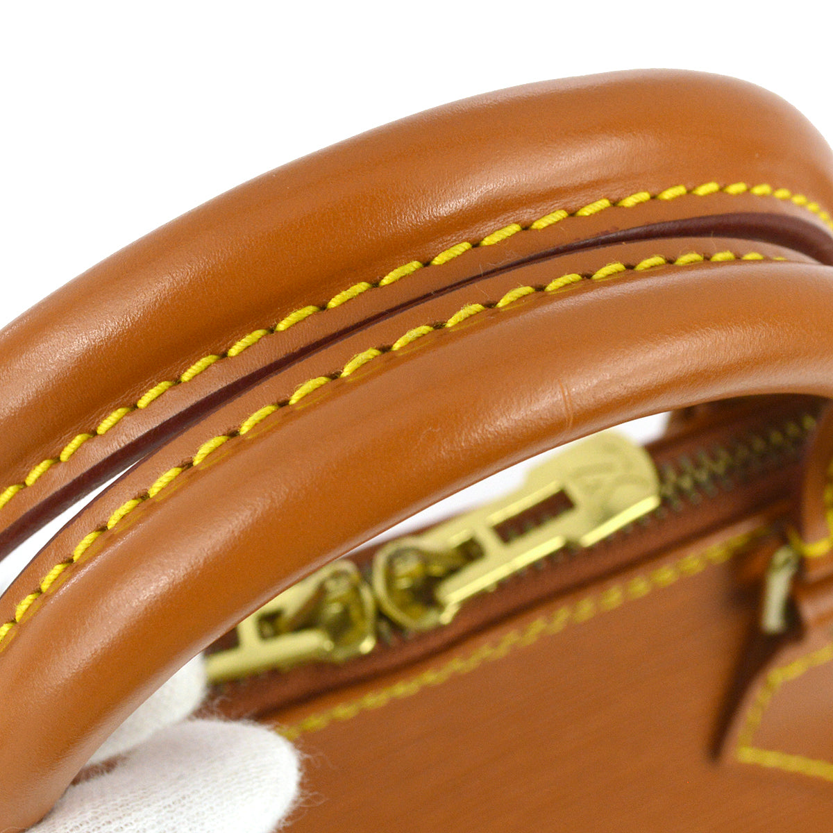 Louis Vuitton 1997 Brown Alma Handbag Epi M52148