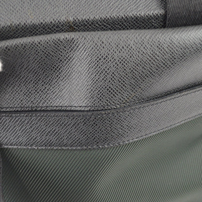 Louis Vuitton 2003 Black Taiga Beluga Shoulder Bag M30912