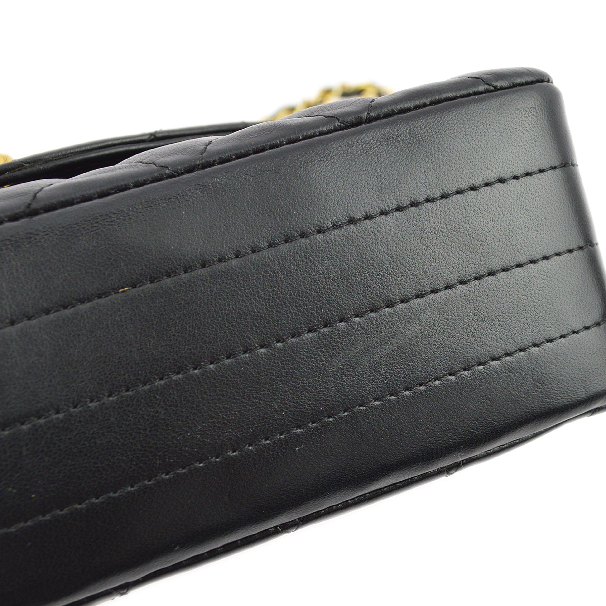Chanel Lambskin Black Chain Shoulder Bag Style