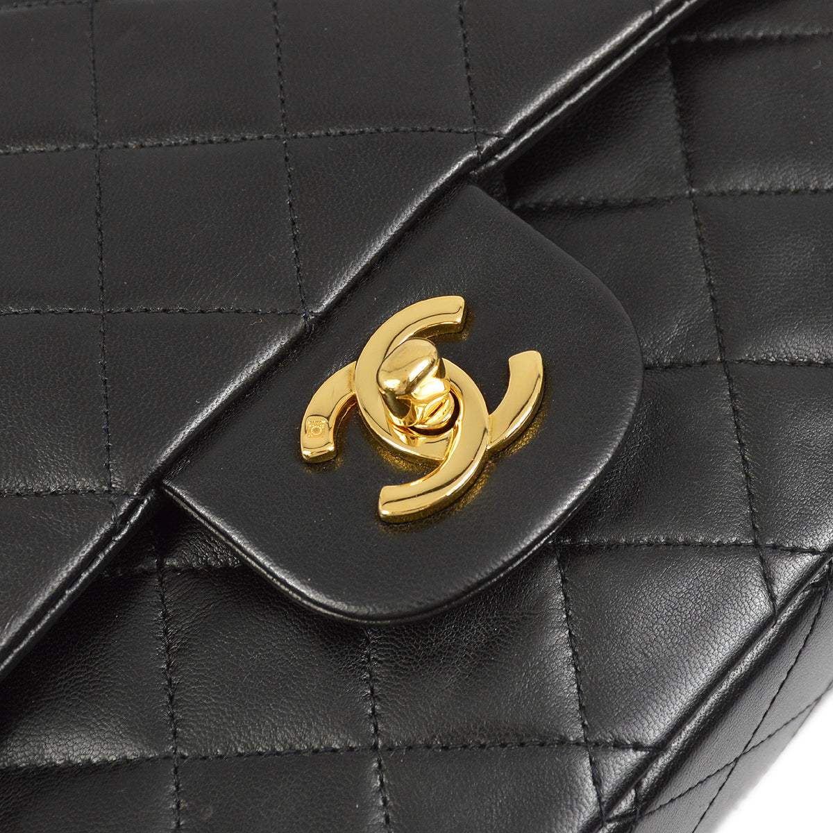 Chanel Flap Medium Classic Lambskin Black Shoulder Bag